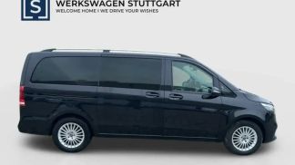 Leasing Hatchback MERCEDES V 300 2023
