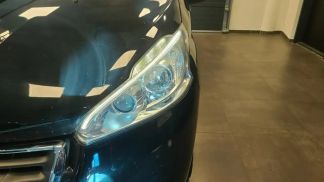 Lízing Hatchback Peugeot 208 2015