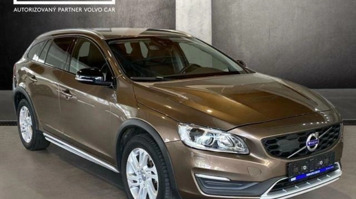 Volvo V60 Cross Country 2017