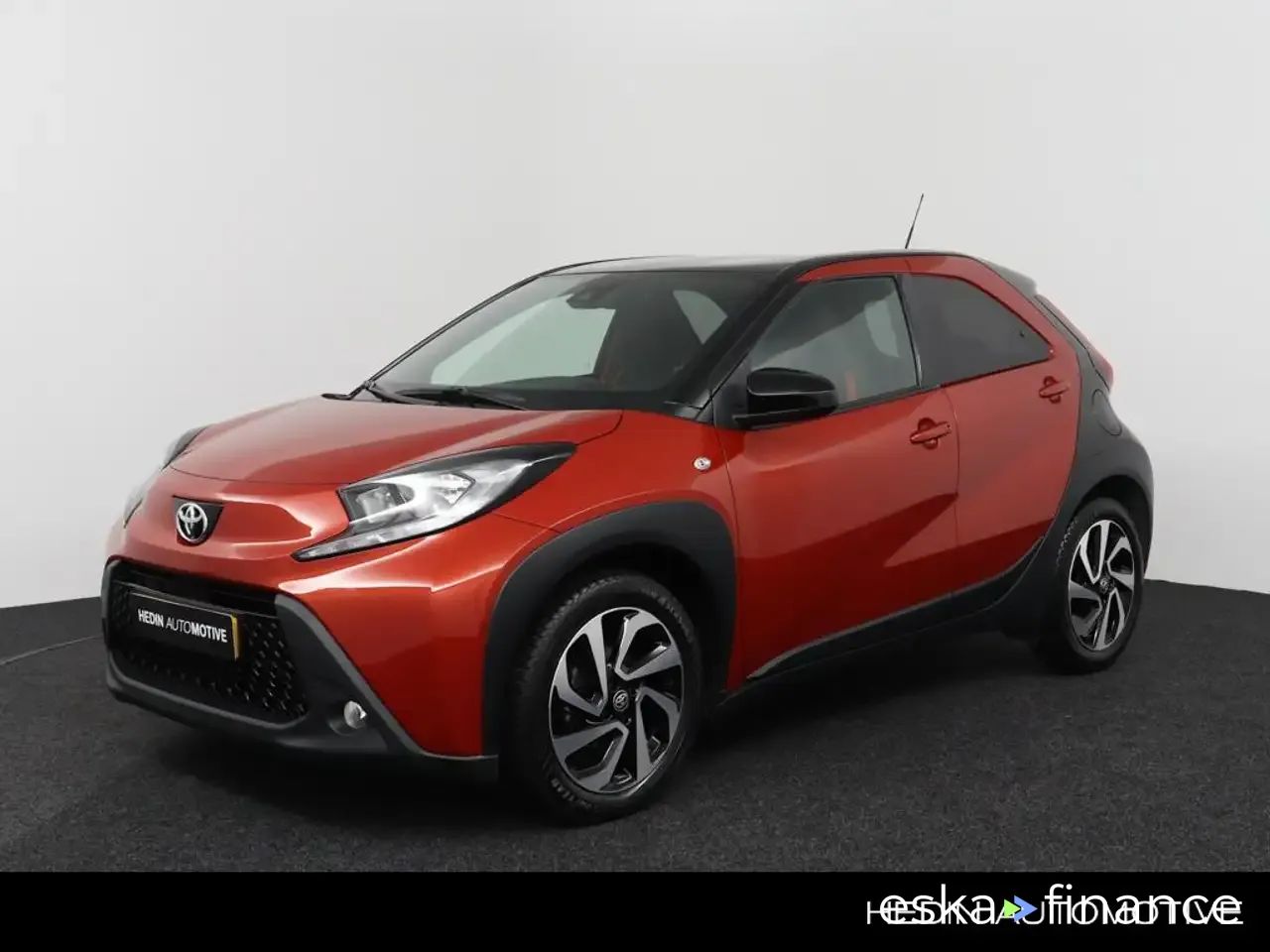 Leasing Hatchback Toyota Aygo (X) 2023