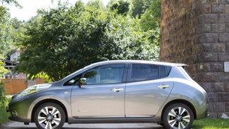 Leasing Hatchback Nissan Leaf 2014