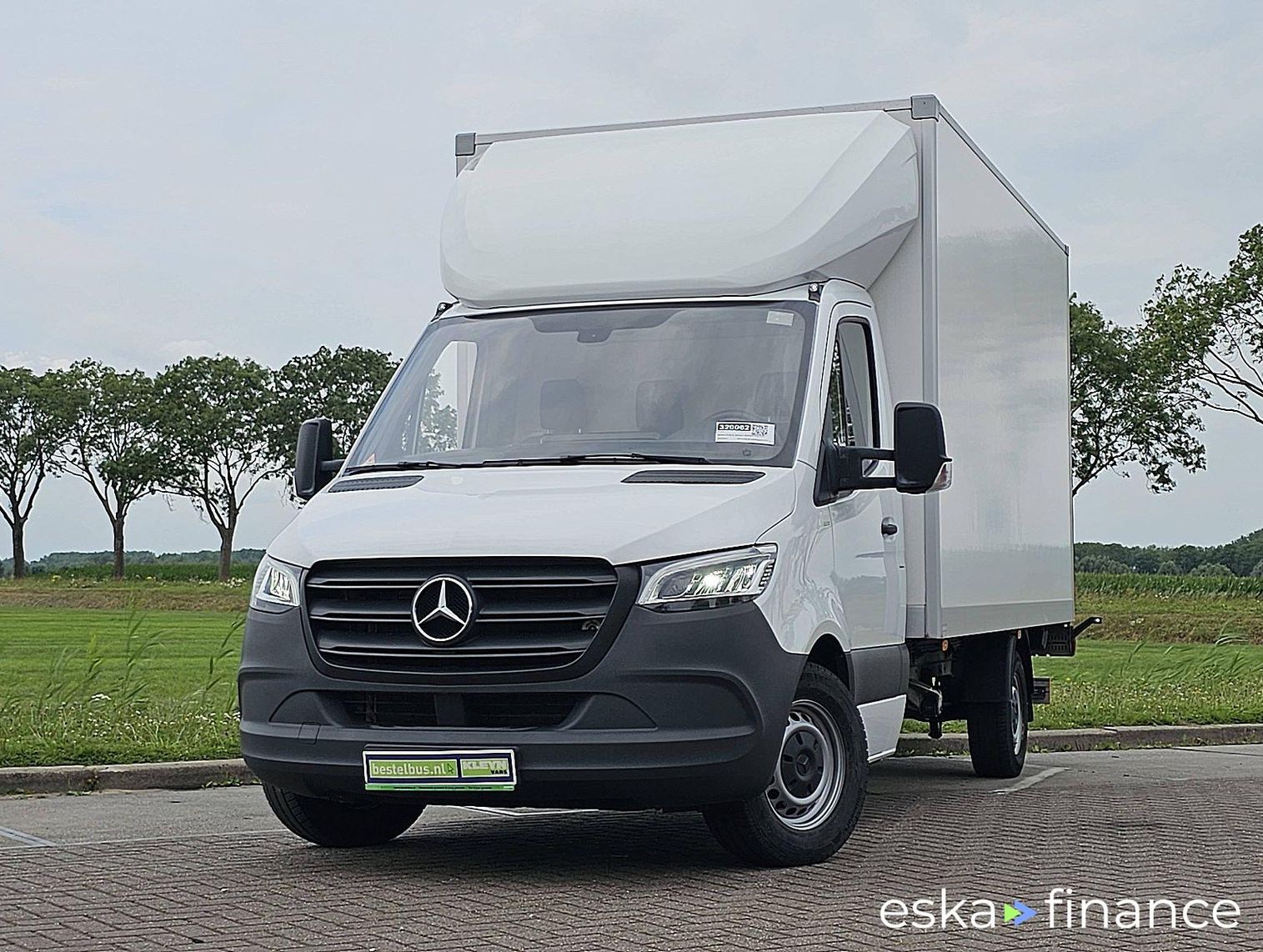 Leasing Closed Box Mercedes-Benz SPRINTER 317 2023