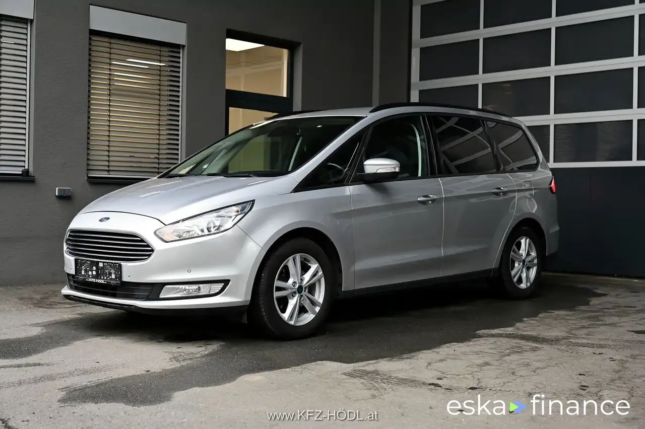 Leasing Le transport des passagers Ford Galaxy 2017