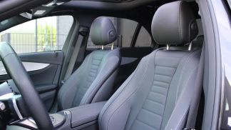 Lízing Sedan MERCEDES E 300 2023