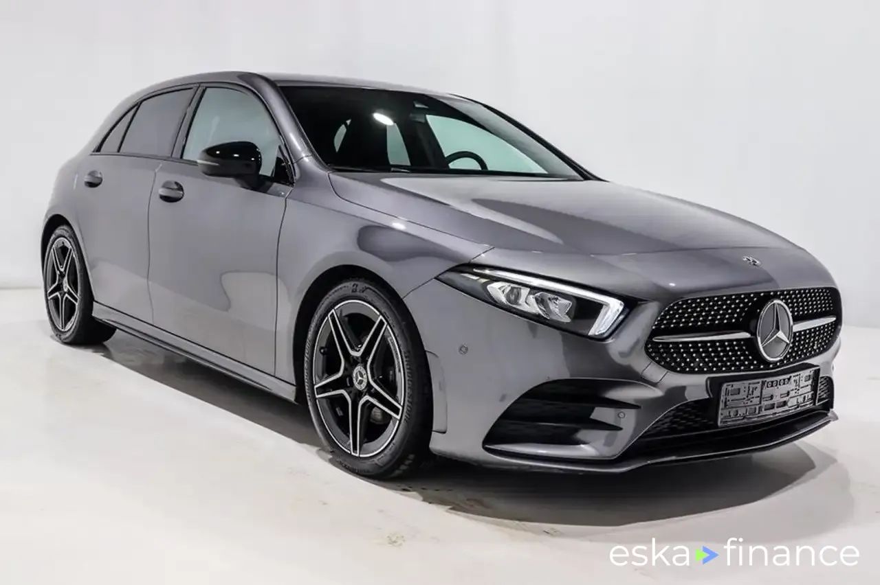 Leasing Sedan MERCEDES A 180 2020