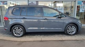 Financování Hatchback Volkswagen Touran 2024