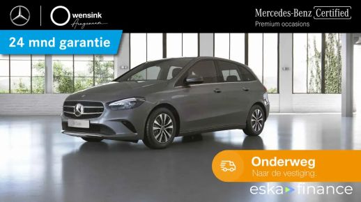 MERCEDES B 200 2019