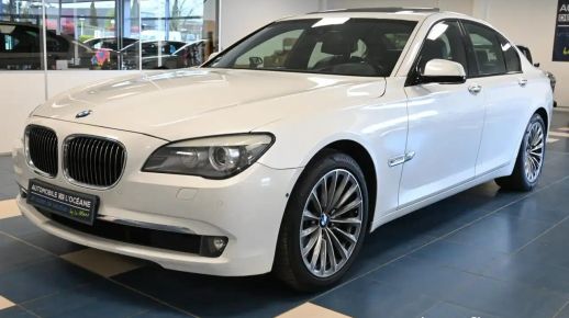 BMW 740 2011
