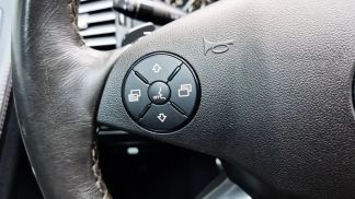 Lízing Hatchback MERCEDES R 350 2011