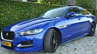 Lízing Sedan Jaguar XE 2017