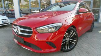 Hatchback MERCEDES B 180 2019