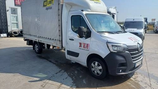 Otwarte z kredensami Renault Master 2022