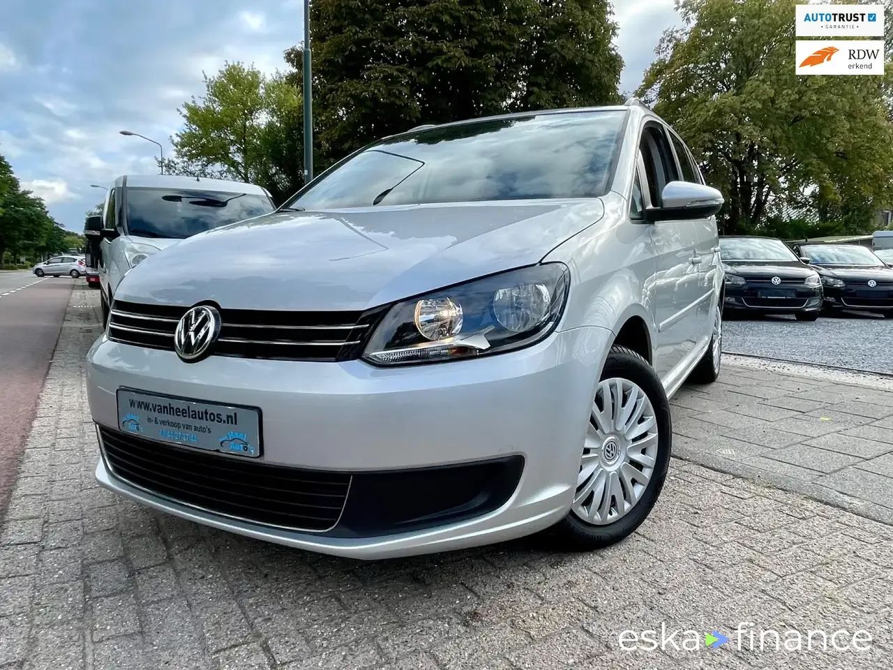 Finansowanie Transport pasażerów Volkswagen Touran 2014