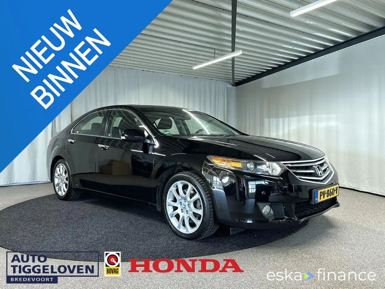 Lízing Sedan Honda Accord 2010