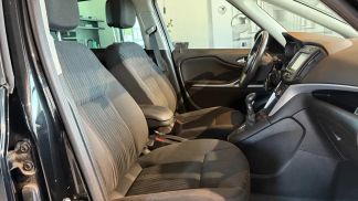 Lízing Hatchback Opel Zafira 2017