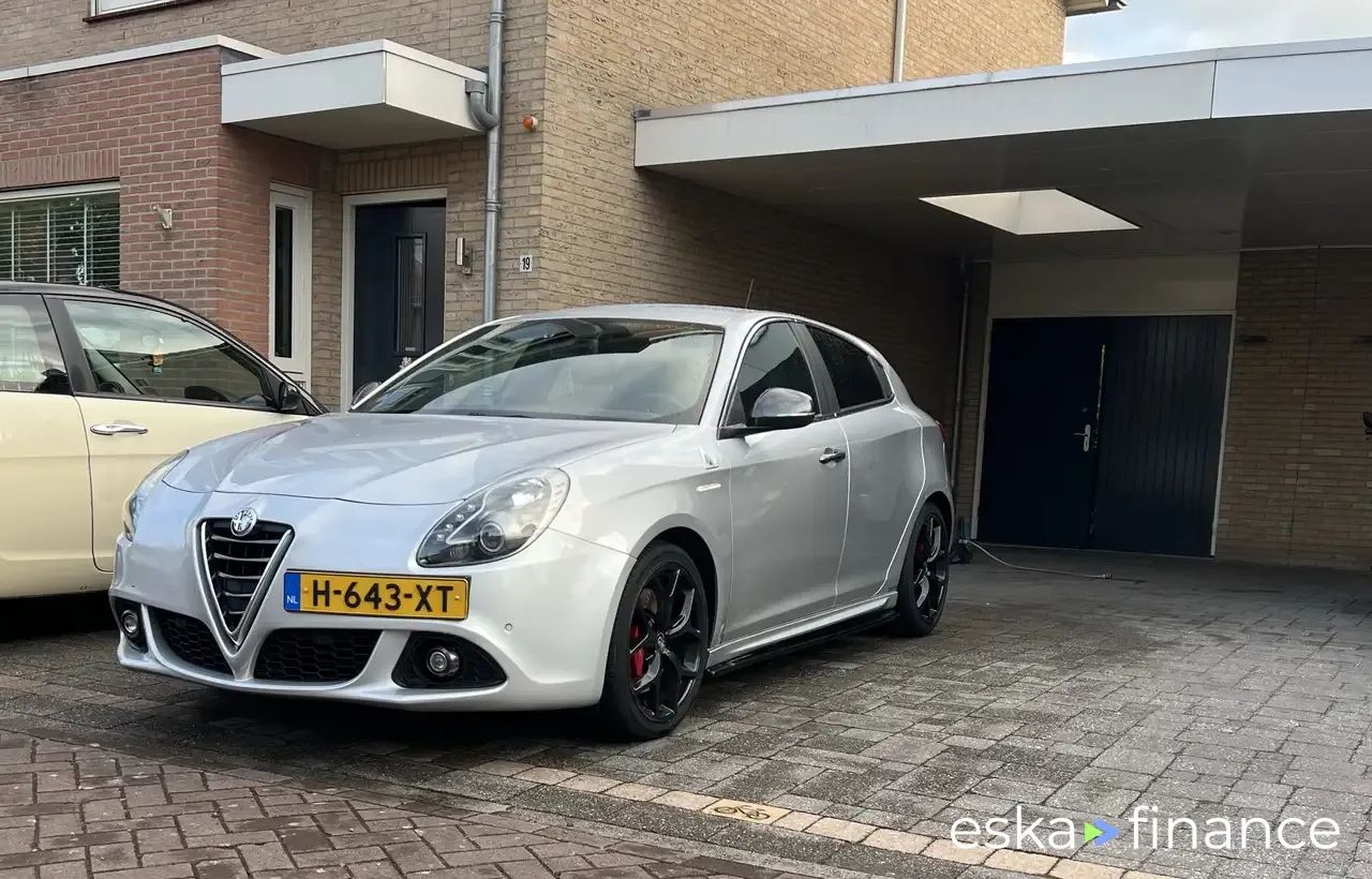 Finansowanie Hatchback Alfa Romeo Giulietta 2015