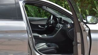Lízing Sedan MERCEDES C 180 2021