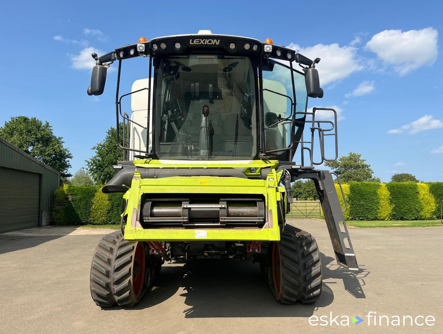 Leasing Combine grain harvester Claas Lexion 8800TT 2022