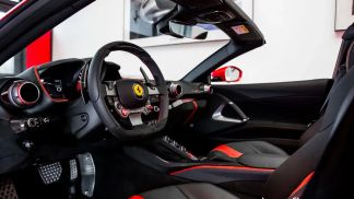 Lízing Kabriolet Ferrari 812 2023