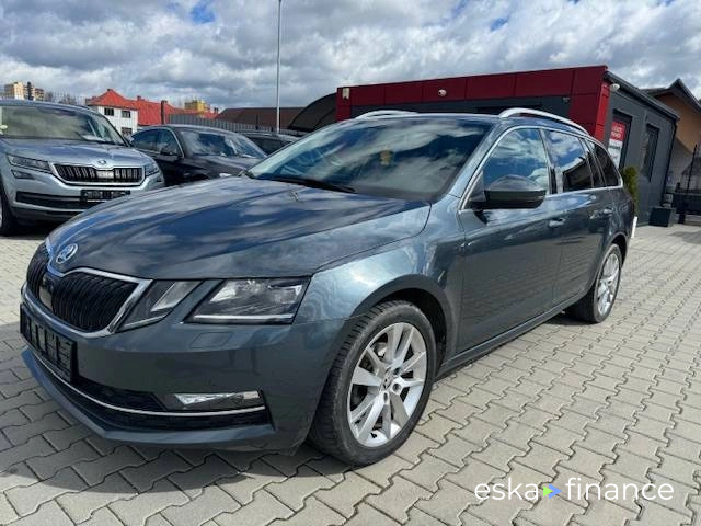 Finansowanie Wóz Skoda OCTAVIA COMBI 2017