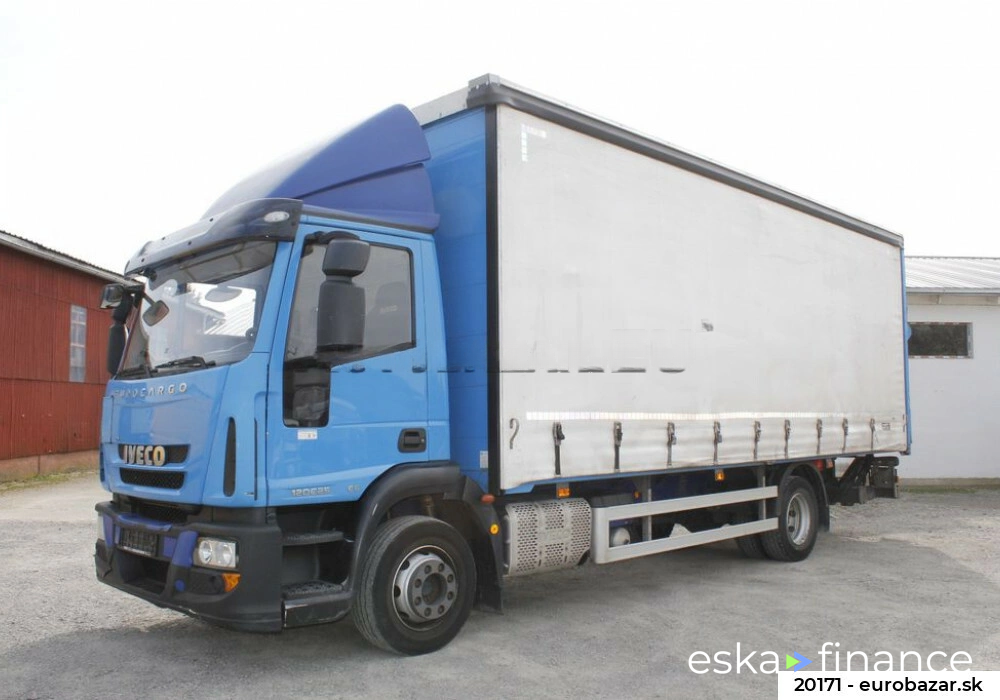 Ciężarówka (podwozie) Iveco 120E25 2015