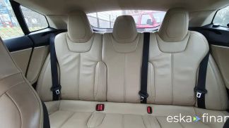 Lízing Sedan Tesla Model S 2014