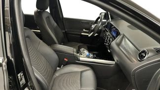 Lízing Hatchback MERCEDES B 180 2023