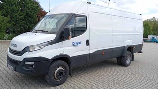 Zamknięta ciężarówka Iveco DAILY 2017