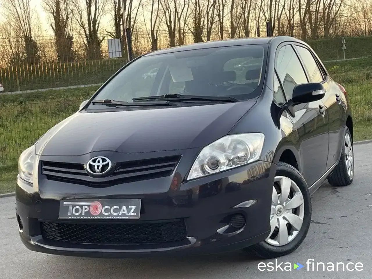 Leasing Van Toyota Auris 2010