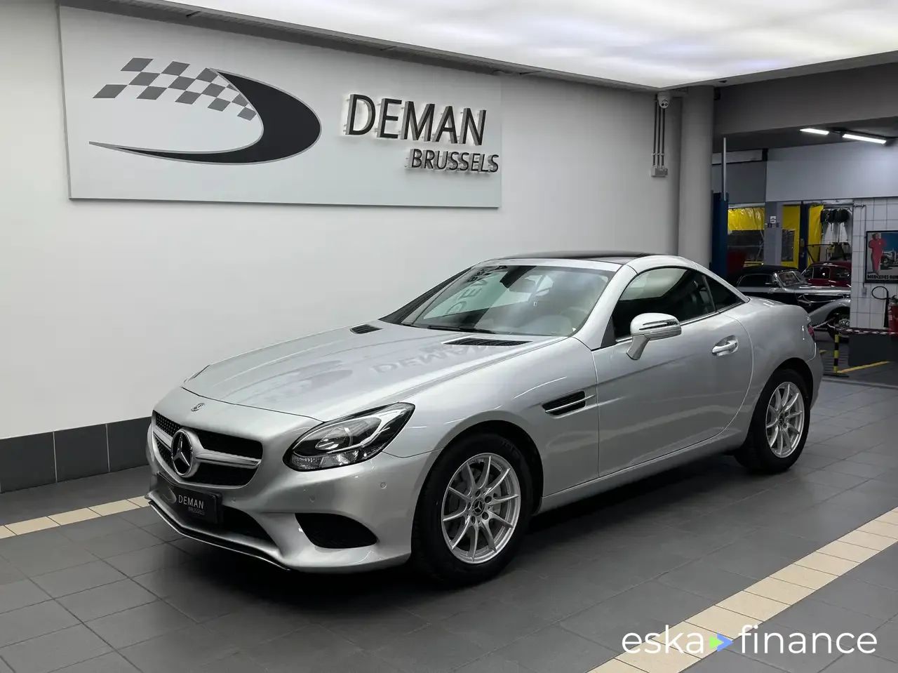Financování Konvertibilní MERCEDES SLC 180 2018