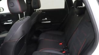 Lízing Hatchback MERCEDES B 250 2021