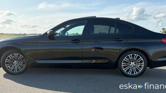 Lízing Sedan BMW 530 2019