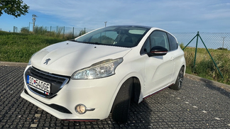 Lízing Hatchback Peugeot 208 2012