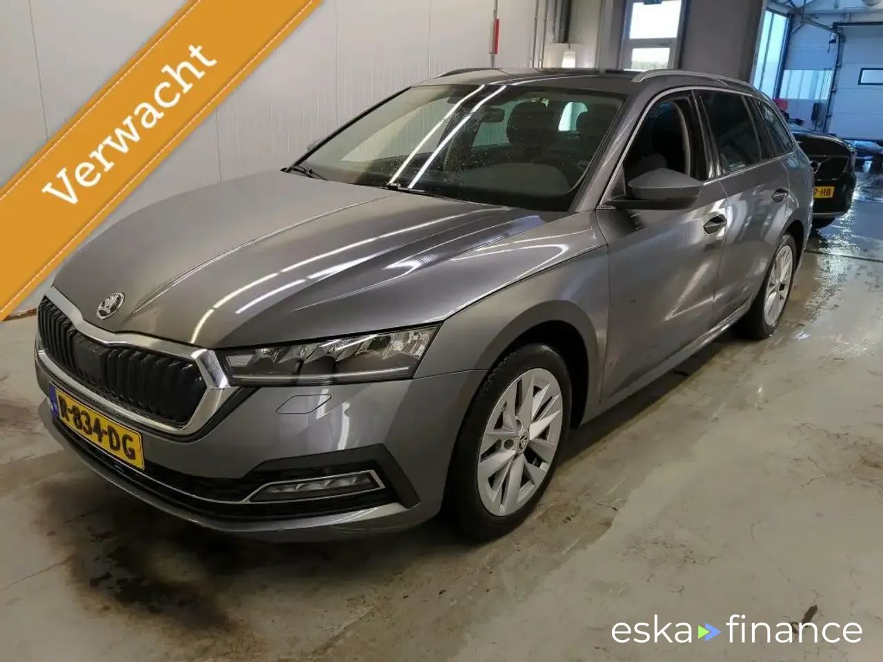 Leasing Wagon Skoda Octavia 2022