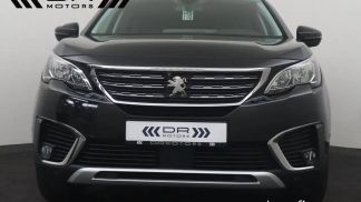 Lízing Hatchback Peugeot 5008 2020