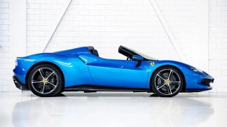 Finansowanie Zamienny Ferrari 296 2024