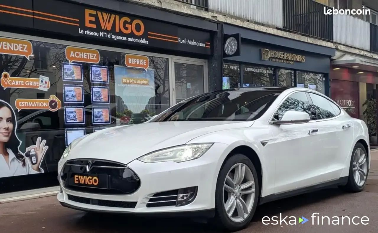 Lízing Sedan Tesla Model S 2016