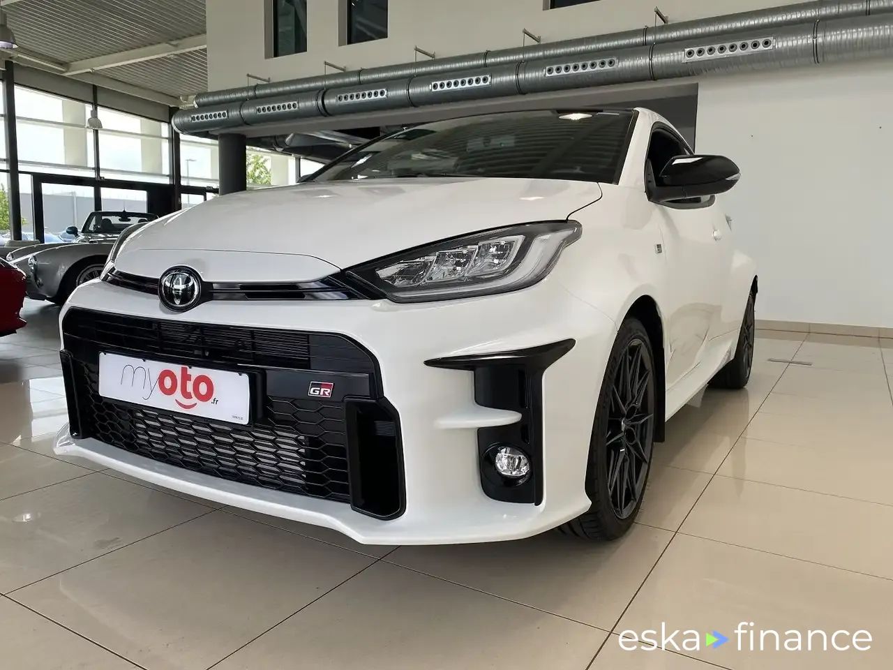 Leasing Sedan Toyota Yaris 2020