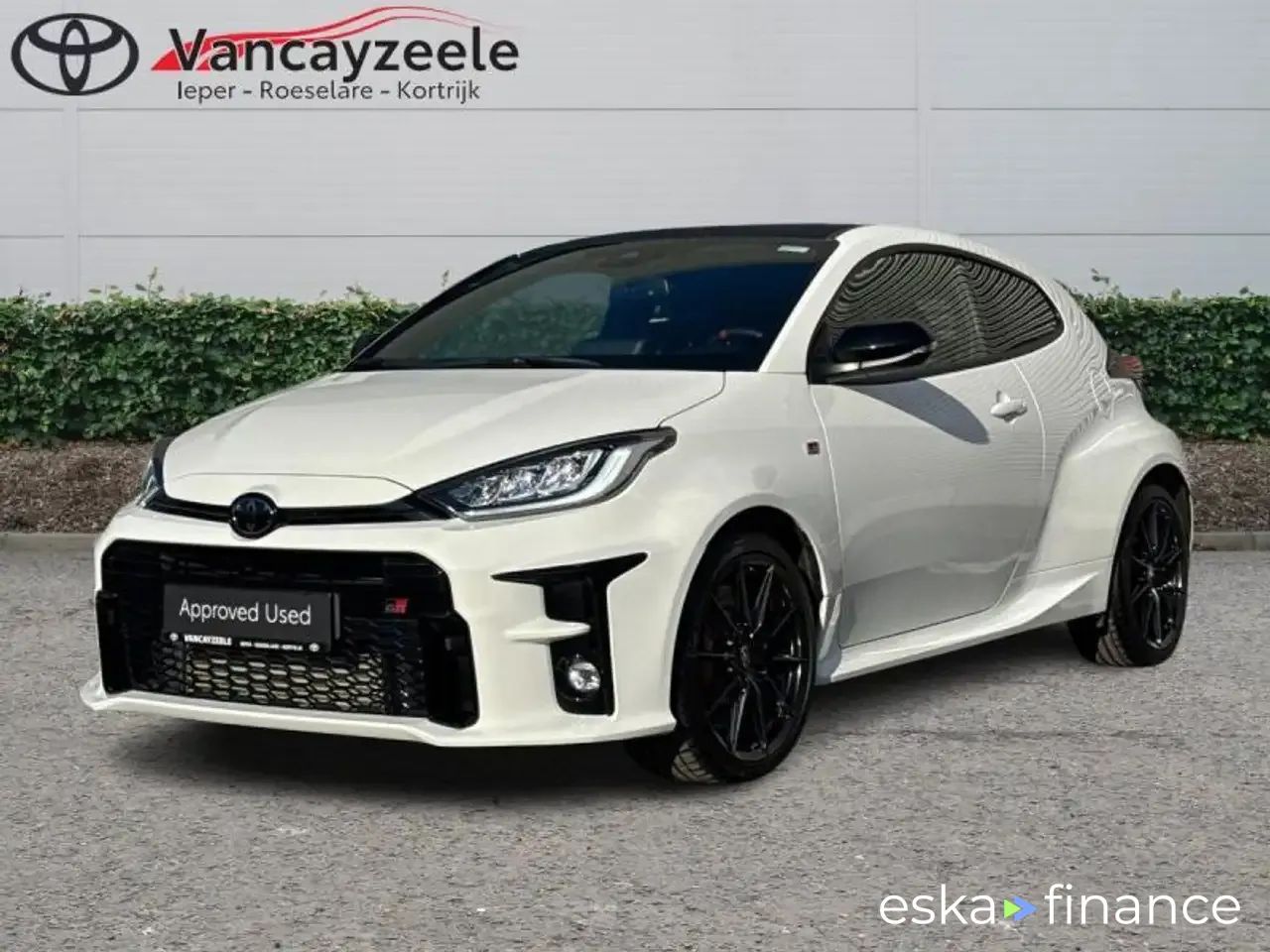 Leasing Hatchback Toyota Yaris 2023