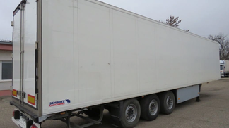 Lízing Náves CARRIER VECTOR 1850 2011