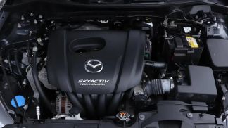 Leasing Hatchback Mazda 2 2016