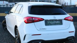 Lízing Hatchback MERCEDES A 250 2020
