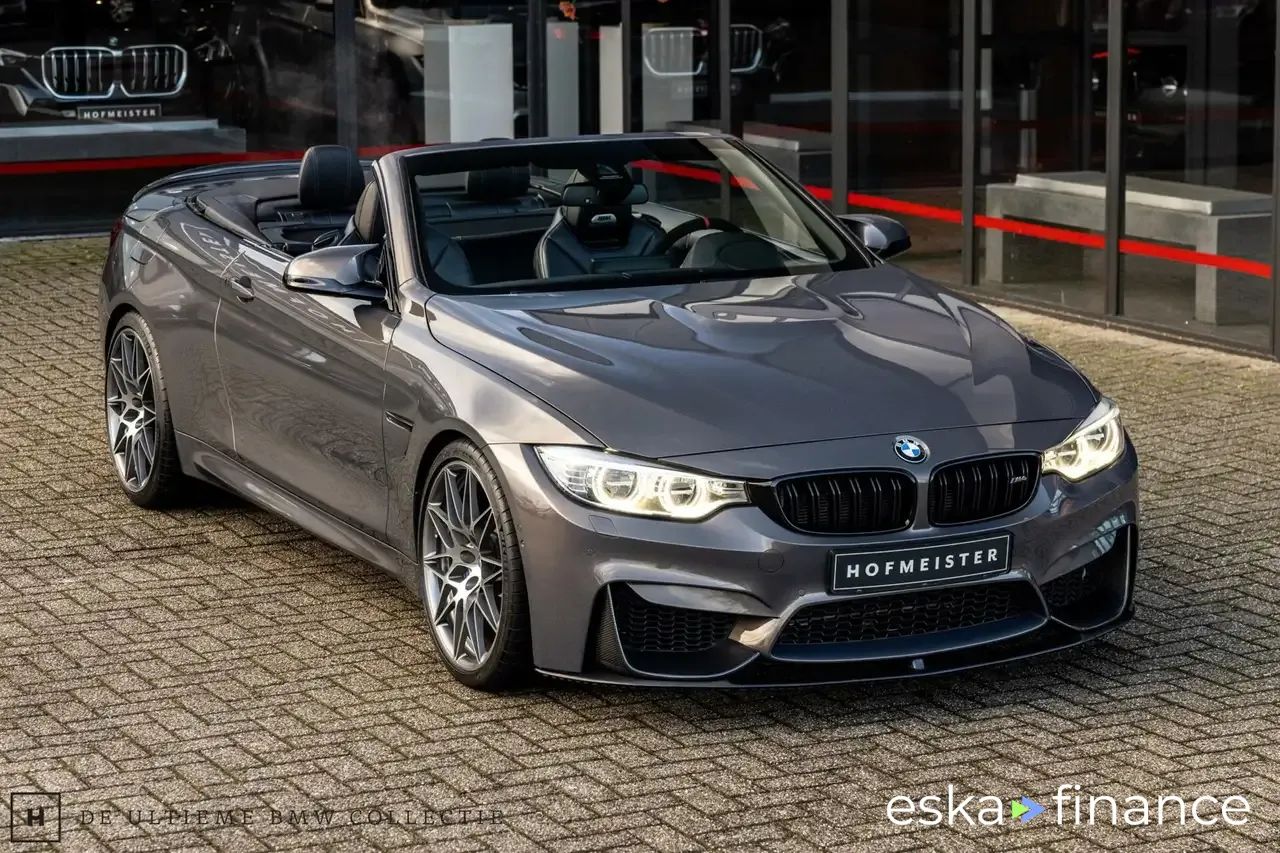 Financování Konvertibilní BMW M4 2017