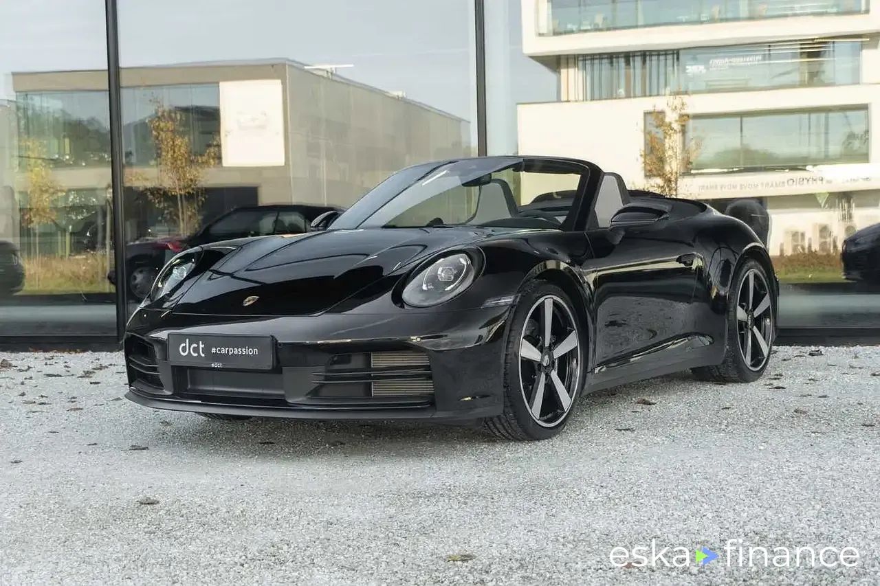 Finansowanie Zamienny Porsche 992 2024