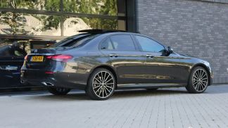 Lízing Sedan MERCEDES E 300 2023