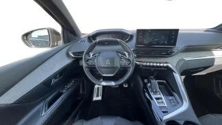 Financování Hatchback Peugeot 5008 2023