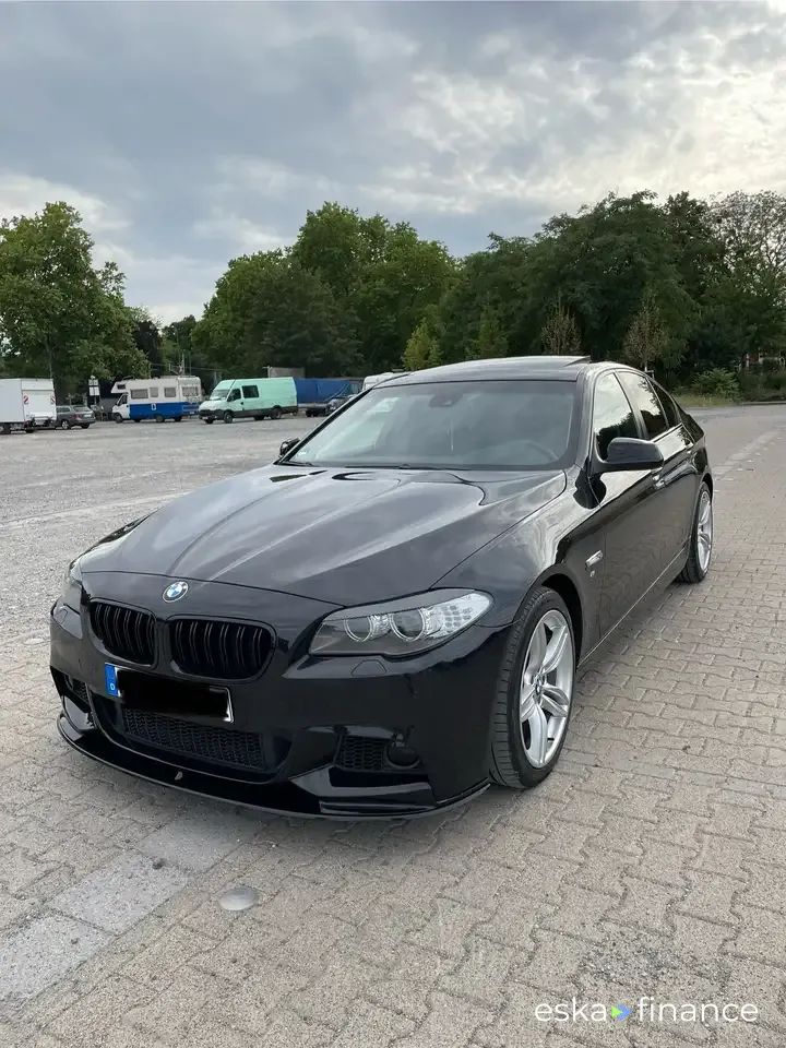Finansowanie Sedan BMW 520 2012