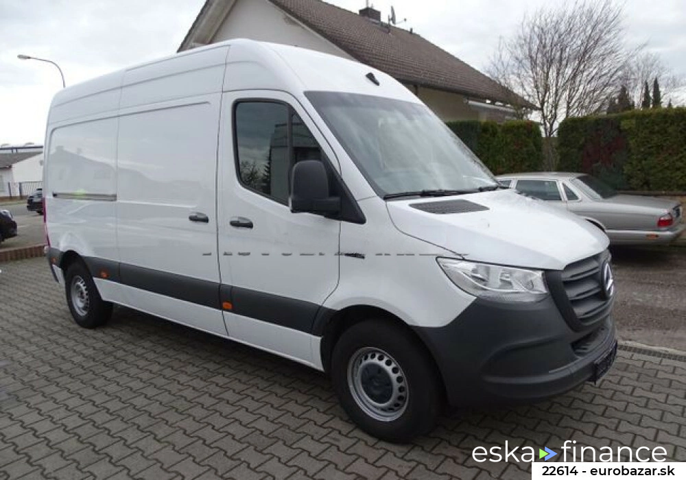 Špeciálny nákladiak MERCEDES SPRINTER 2021