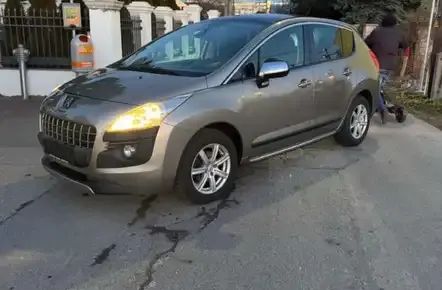 Peugeot 3008 2011