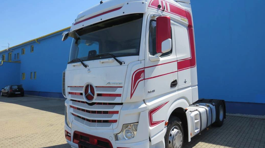 MERCEDES 1845 2017